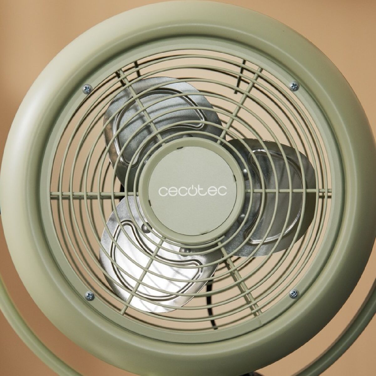 Bordsfläkt Cecotec EnergySilence 800 RetroDesk Grön 20 W finns hos Aktivcamping