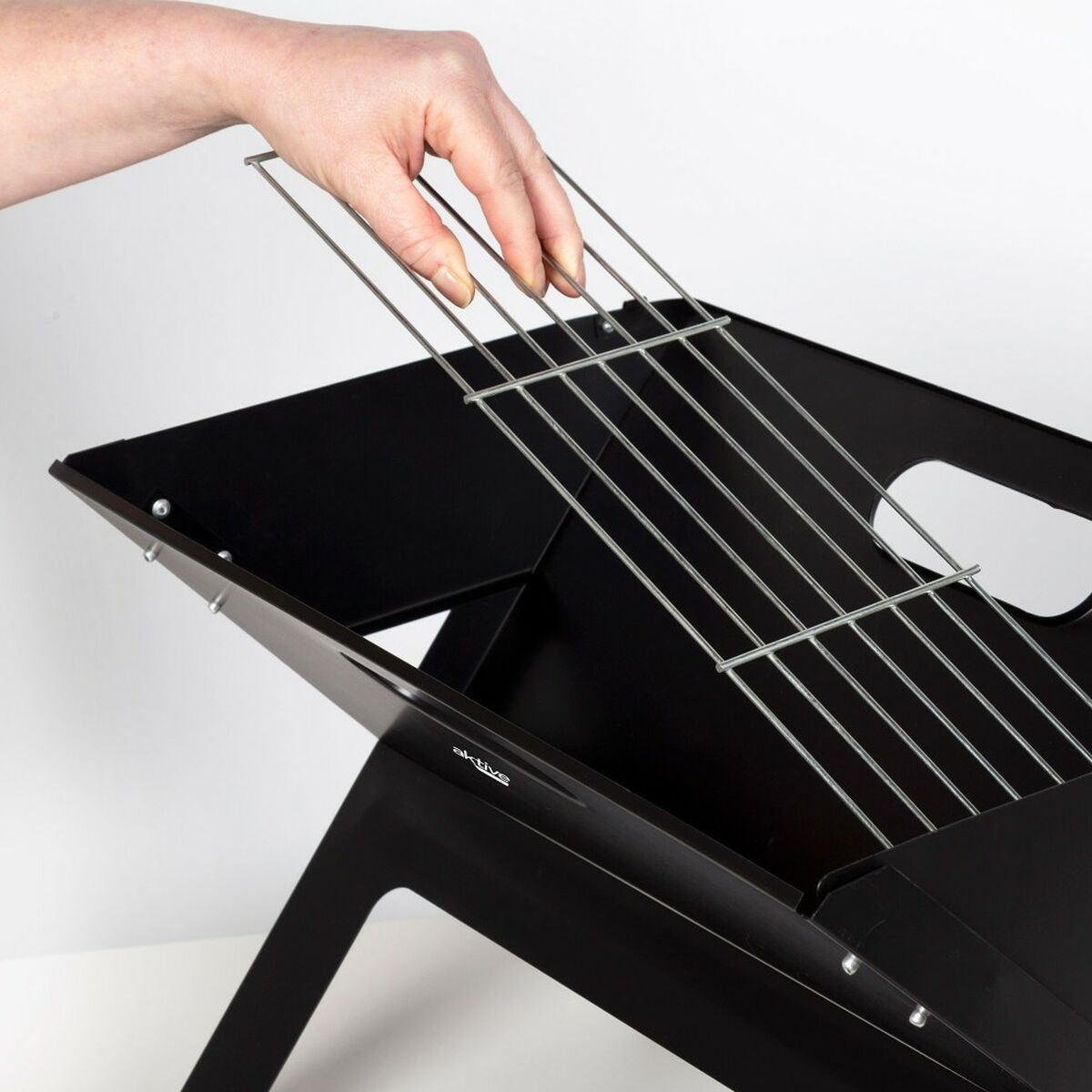 Bärbar Grill Aktive Svart Stål Järn 45 x 30 x 29 cm finns hos Aktivcamping