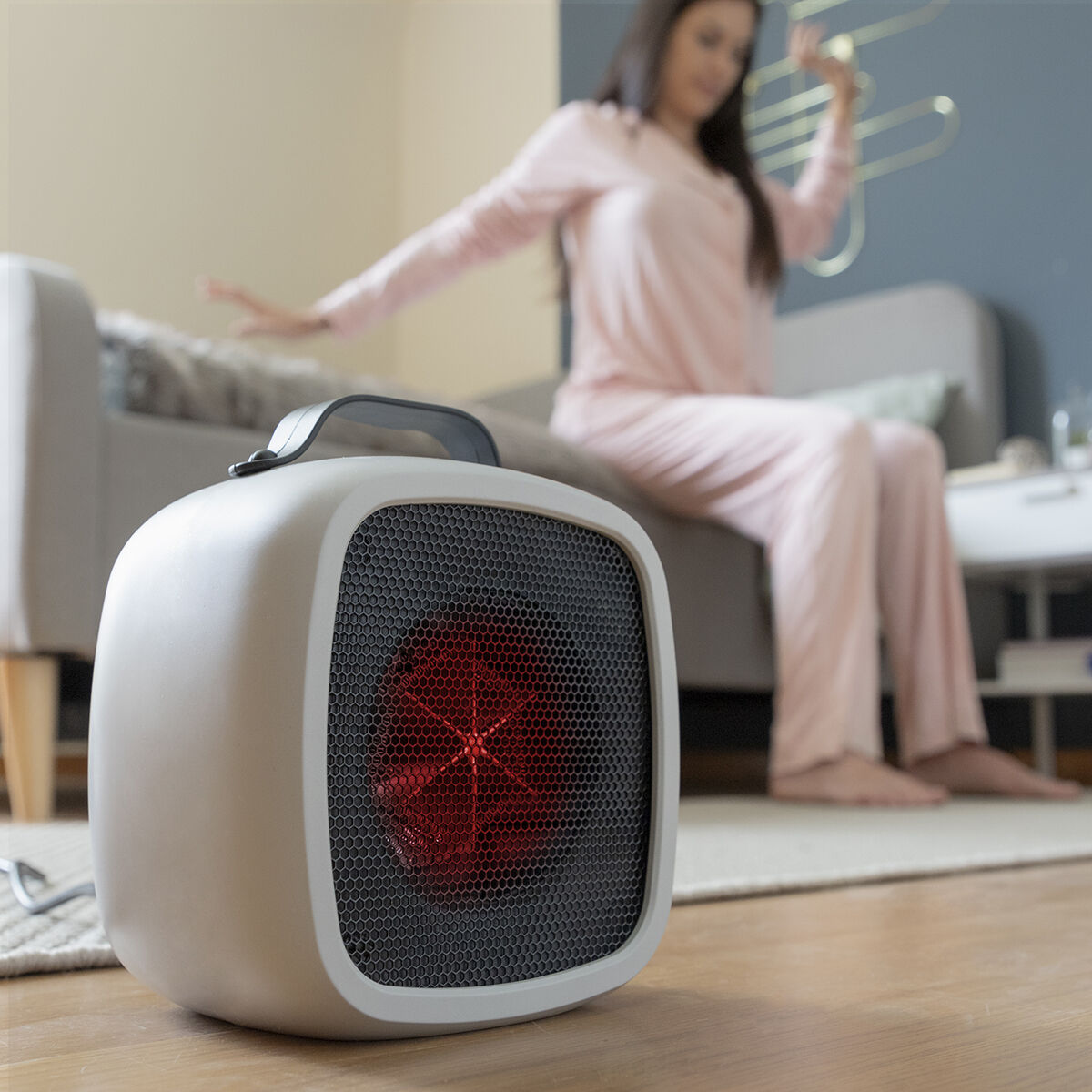 Bärbar elektrisk mini-värmare Bliwarm InnovaGoods finns hos Aktivcamping