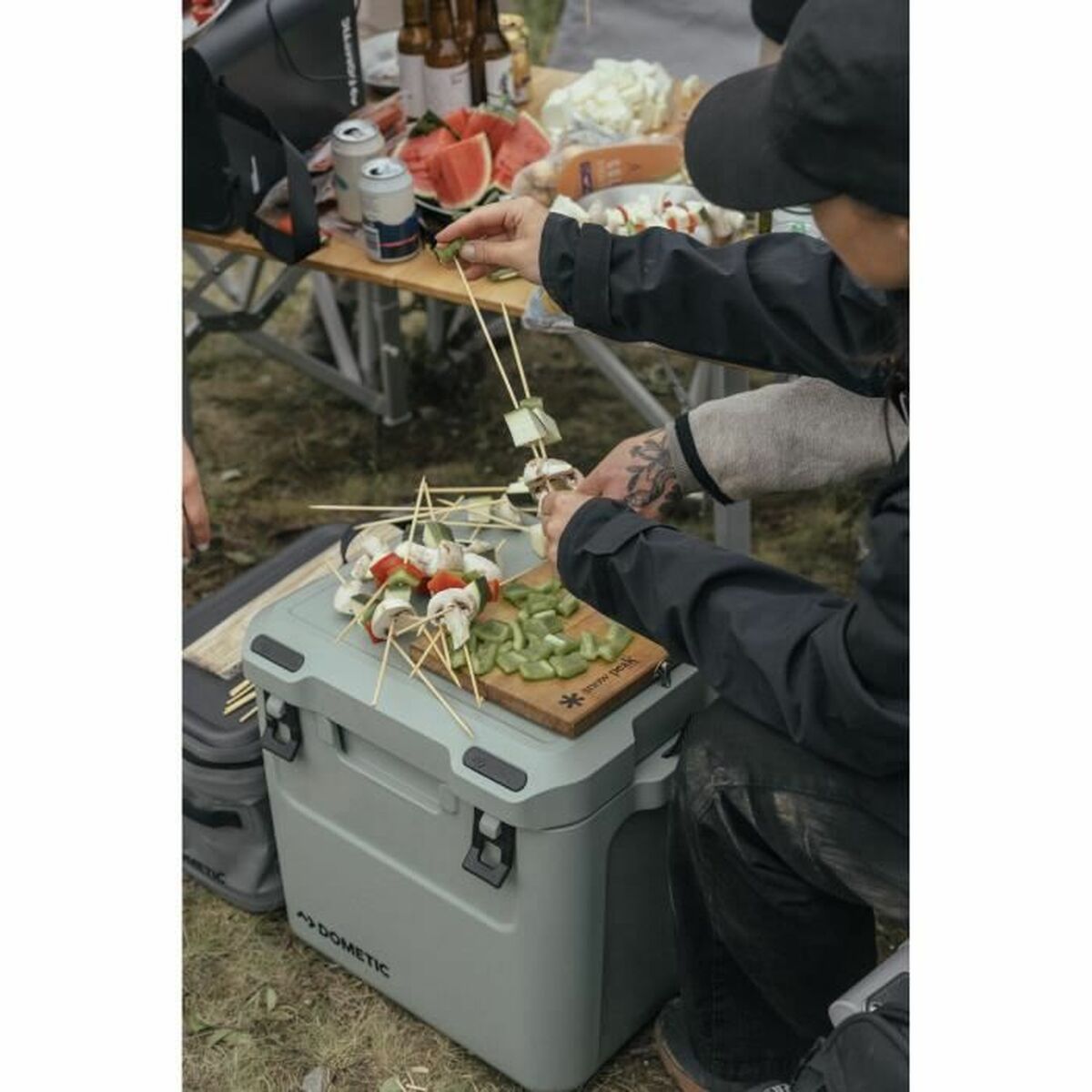 Bärbar kyl Dometic Cool Ice Grön 28 L 47 x 41,5 x 46 cm - finns hos Aktivcamping