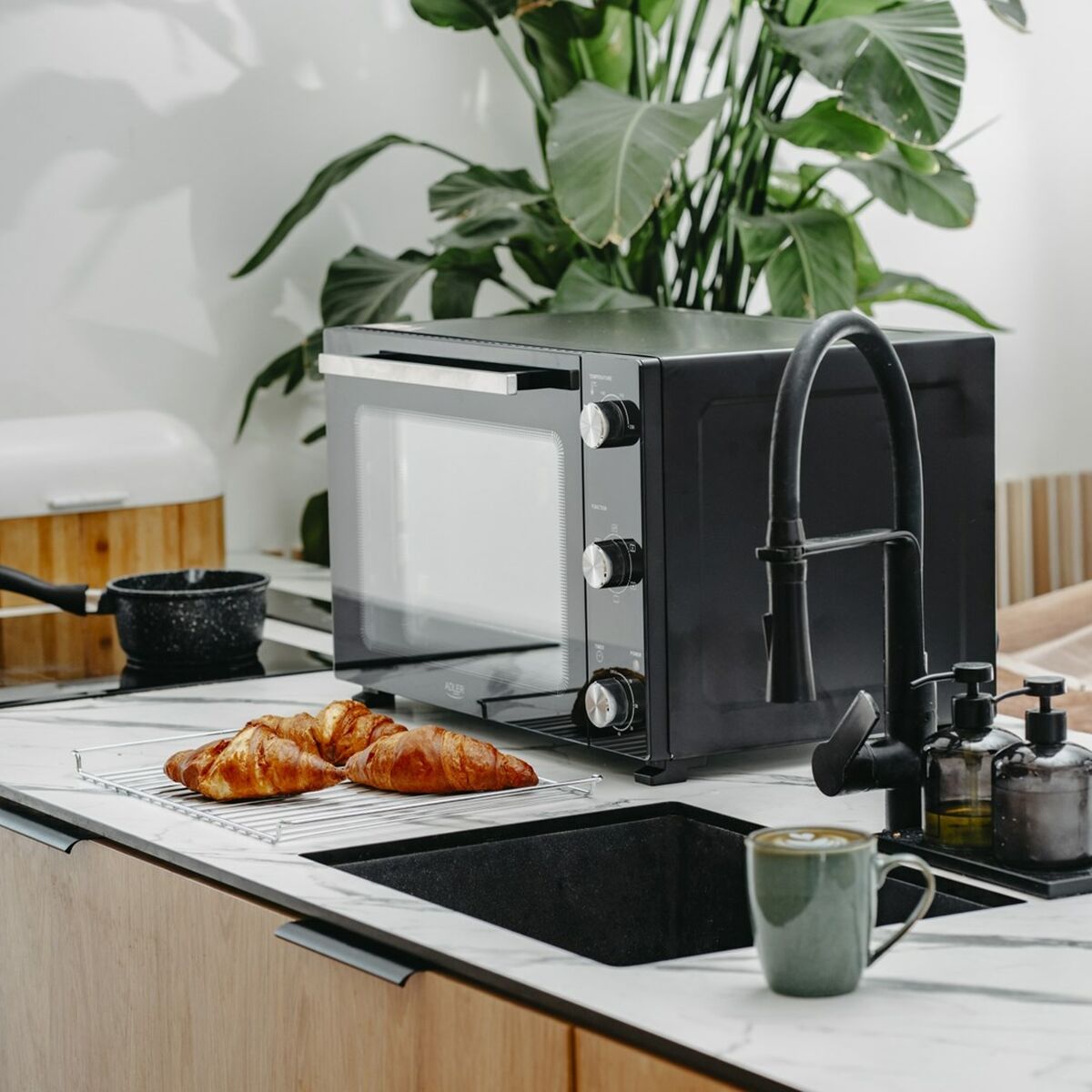 Campingkök Adler AD 6028 2000 W finns hos Aktivcamping