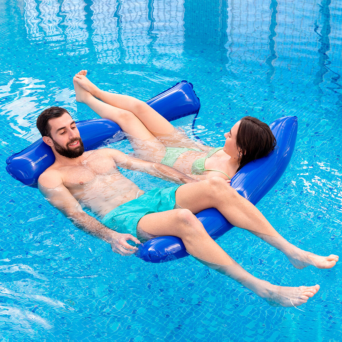 Dubbel flytande vattenmadrass för pool Twolok InnovaGoods - finns hos Aktivcamping