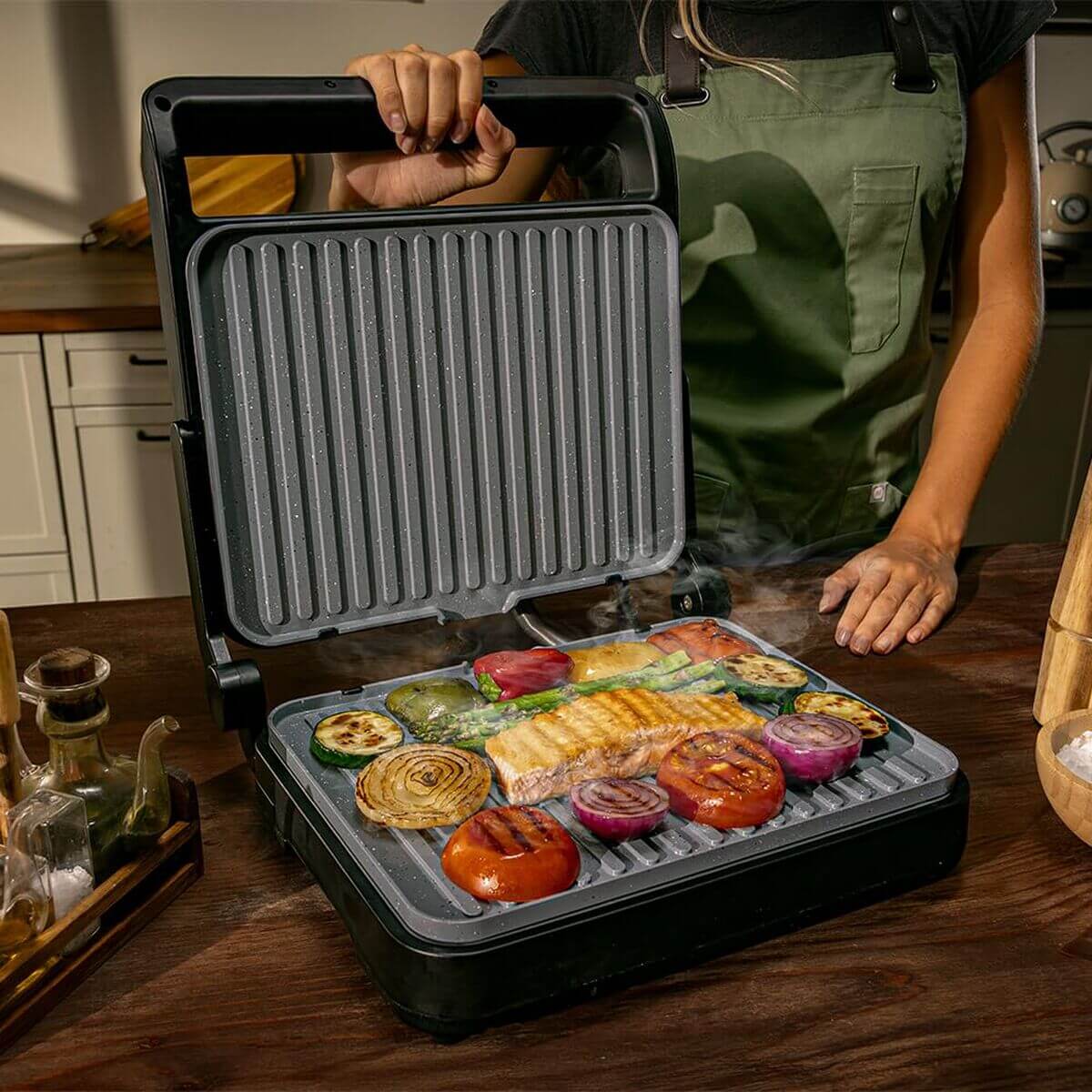 Elektrisk Grill Cecotec Rock'nGrill 2000 PerfectCook finns hos Aktivcamping