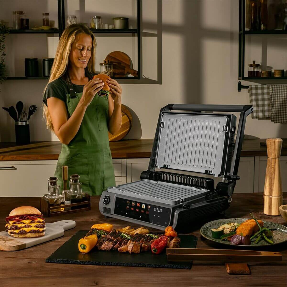 Elektrisk Grill Cecotec Rock'nGrill 2000 Smash PerfectCook 2000 W finns hos Aktivcamping