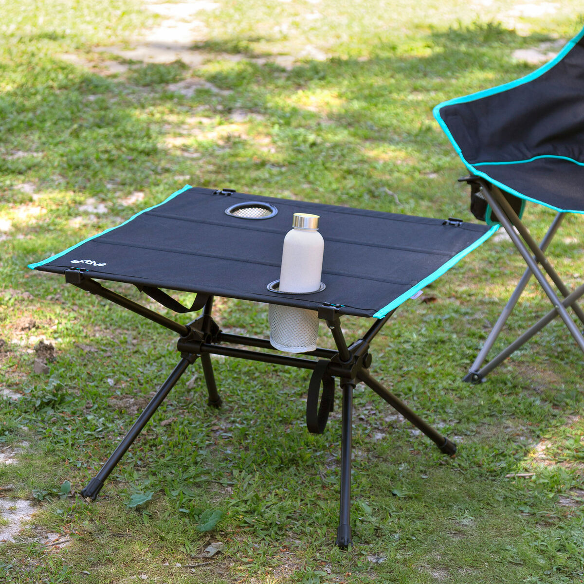 Fällbord Aktive 63 X 42 X 56 CM (2 antal) finns hos Aktivcamping
