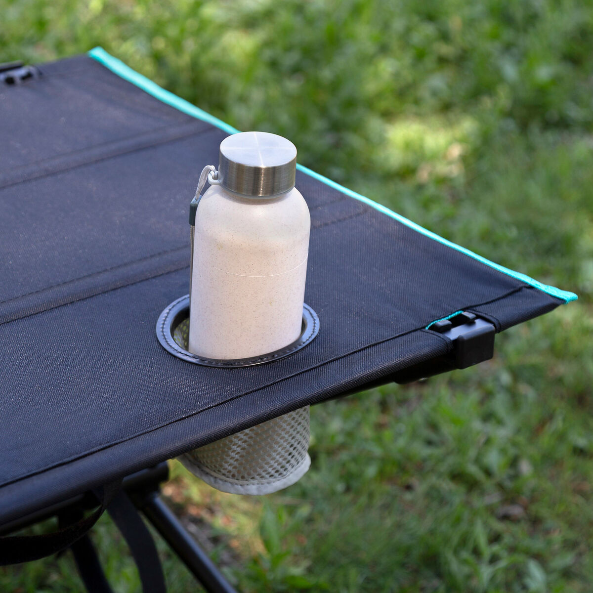Fällbord Aktive 63 X 42 X 56 CM (2 antal) finns hos Aktivcamping