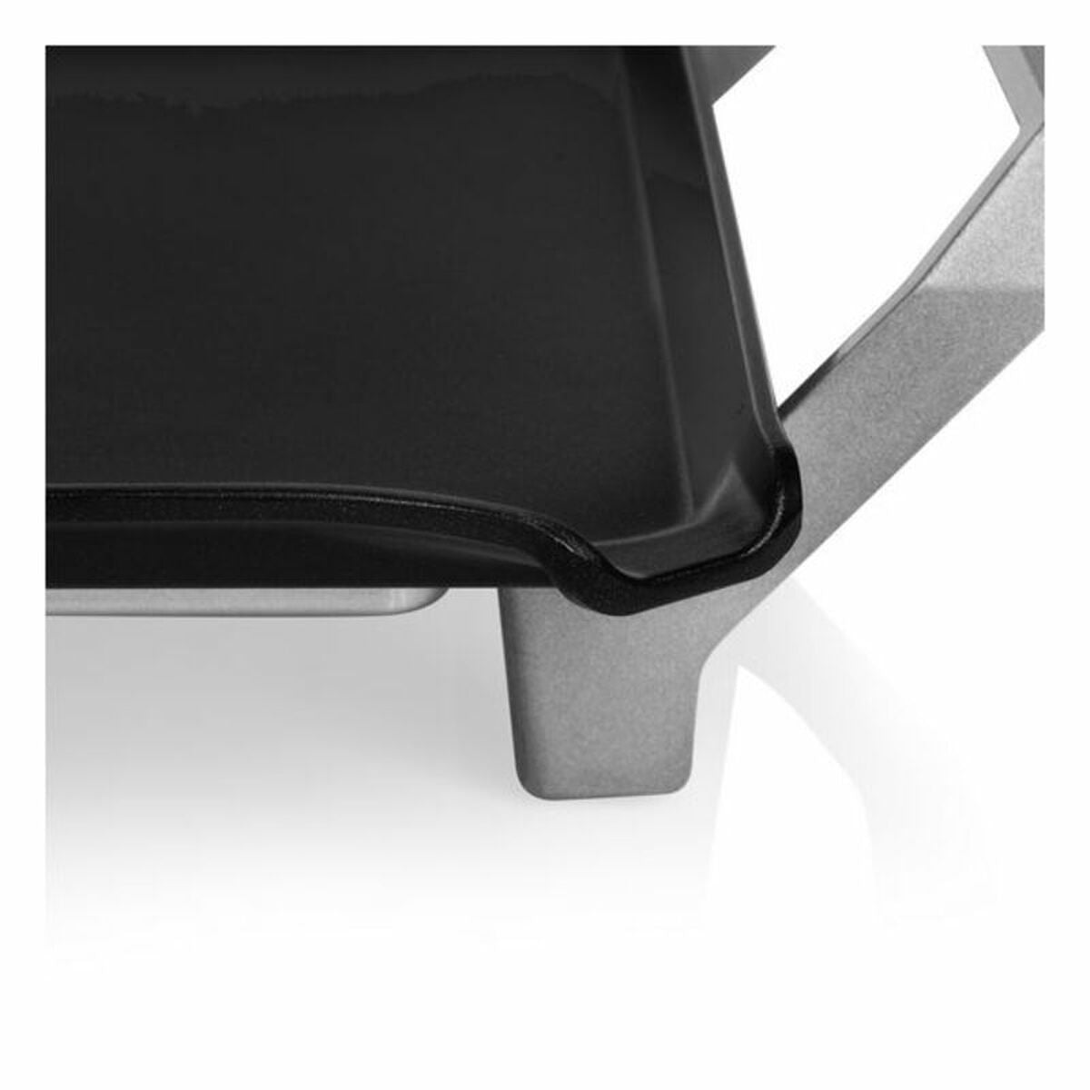 Grill med Stenplatta Princess 01.103090.01.001 Vit Svart Aluminium Plast finns hos Aktivcamping