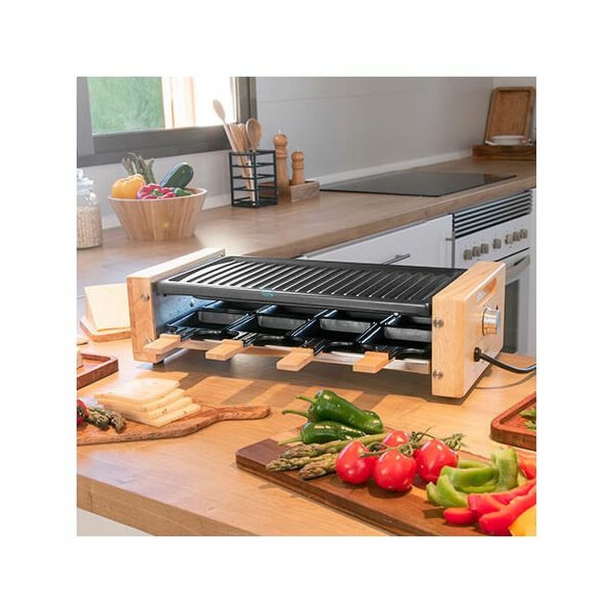 Grillplatta Cecotec Cheese&Grill 8200 Wood Black 1200 W finns hos Aktivcamping