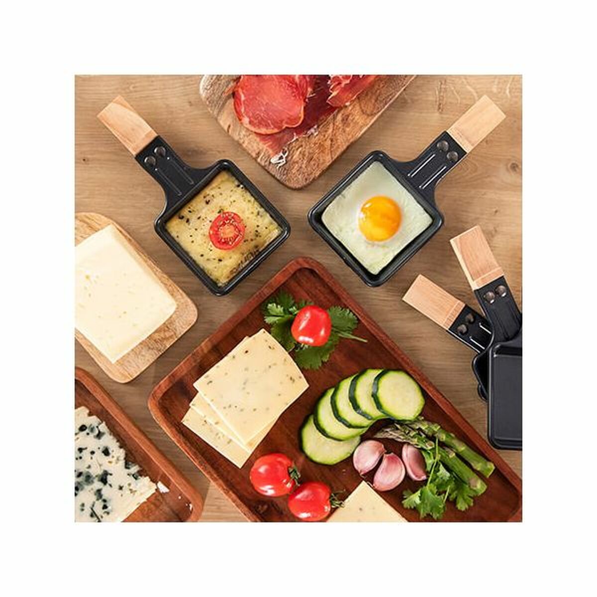 Grillplatta Cecotec Cheese&Grill 8200 Wood Black 1200 W finns hos Aktivcamping