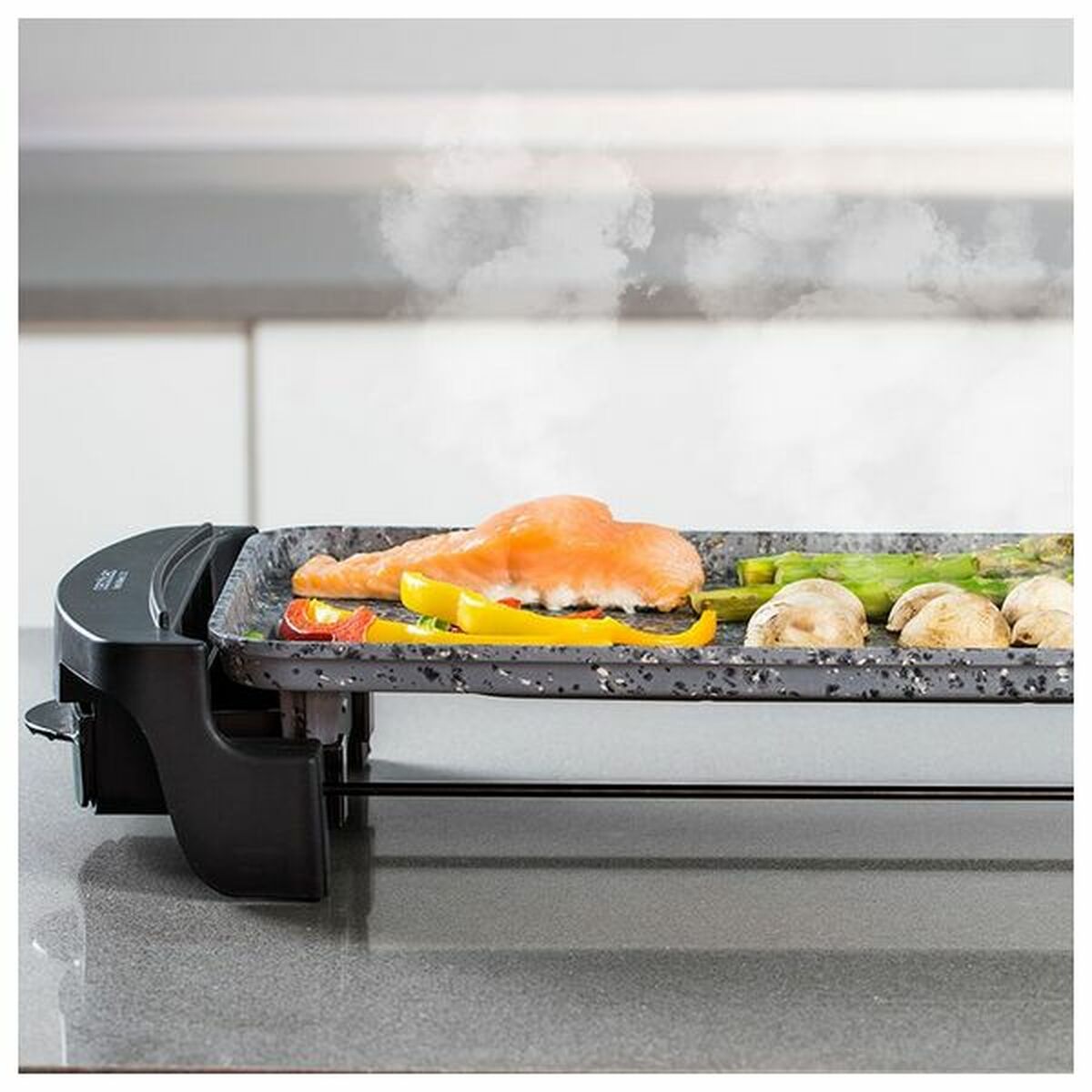 Grillplatta Cecotec Rock and Water 2000 1600W 1800 W finns hos Aktivcamping