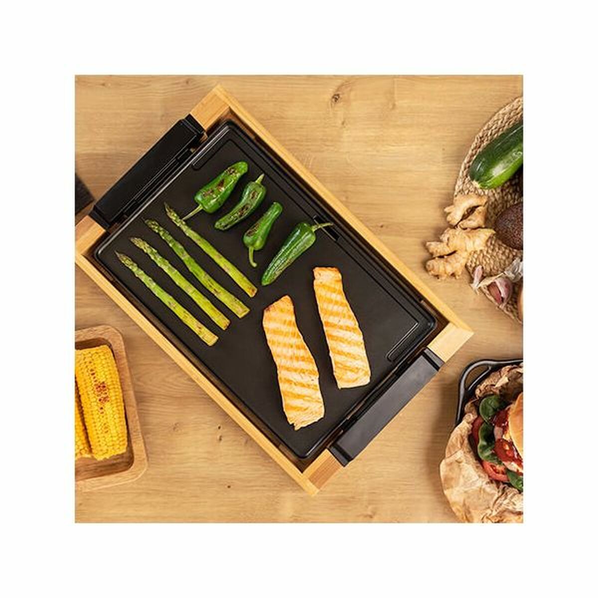 Grillplatta Cecotec Tasty&Grill 2000 Bamboo finns hos Aktivcamping