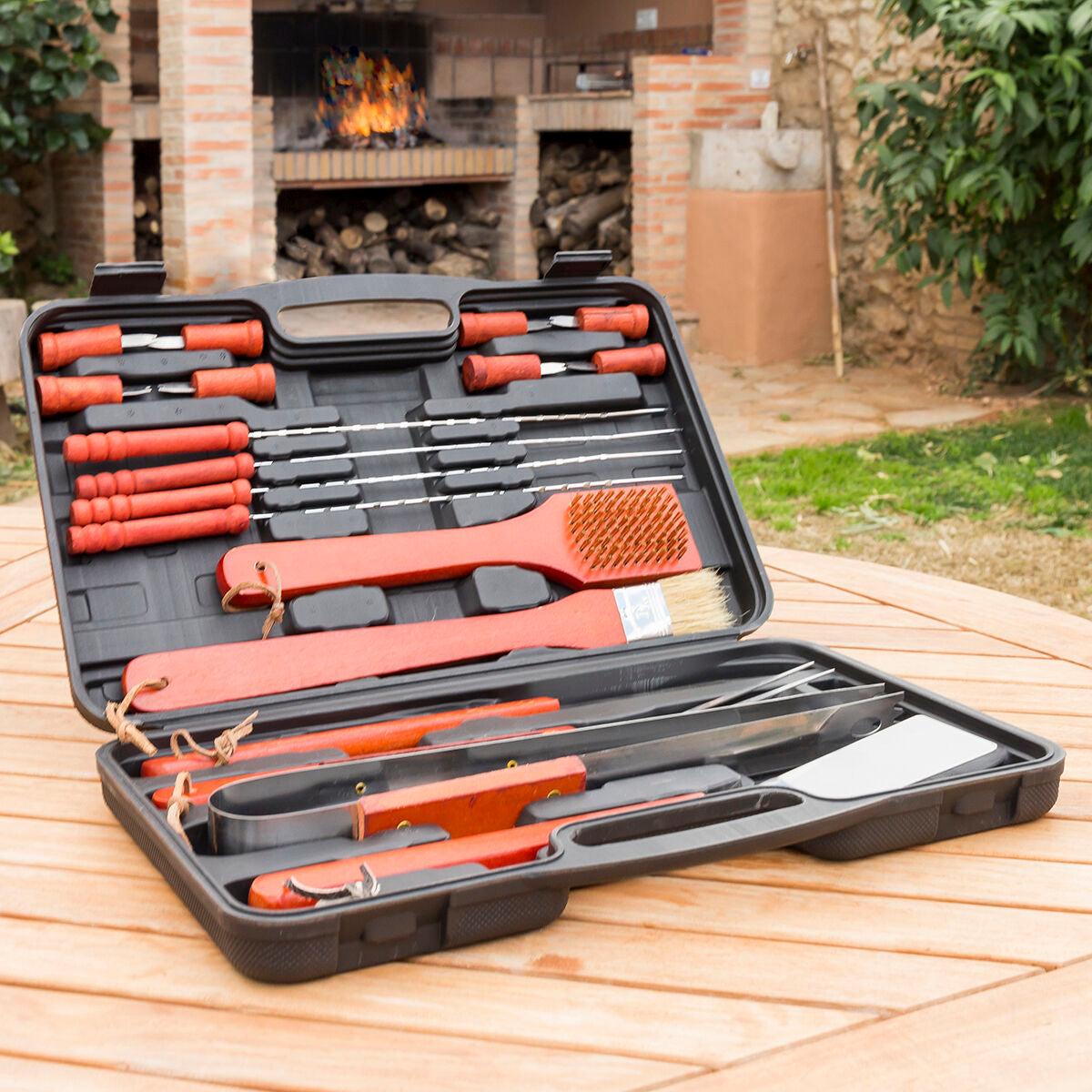 Grillset BBQ Barbecase InnovaGoods 18 Delar finns hos Aktivcamping