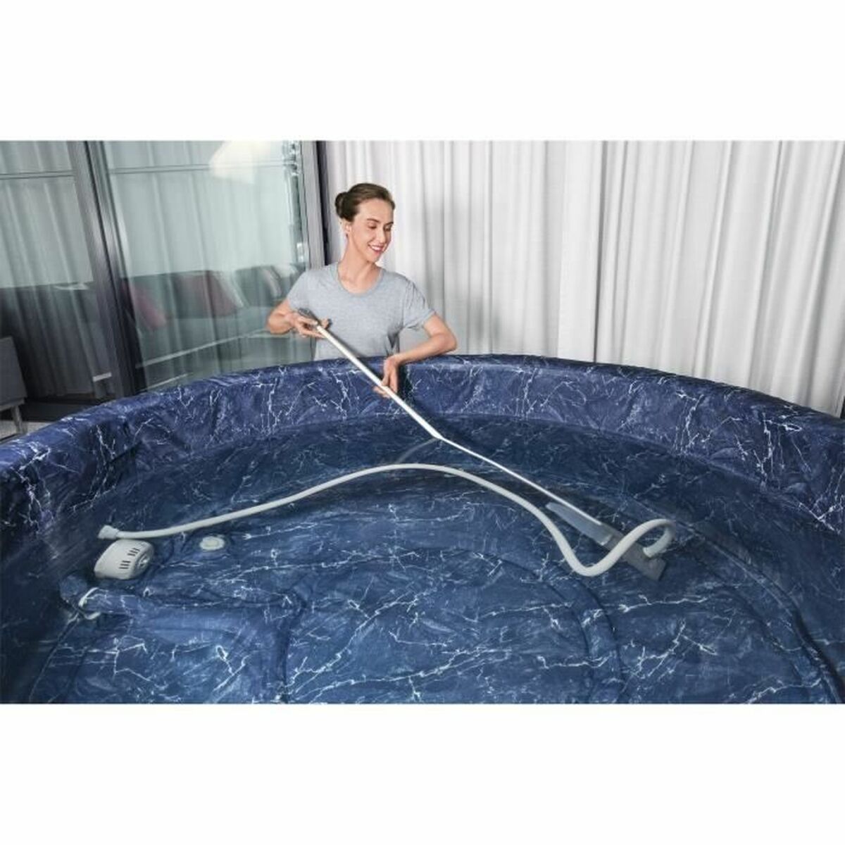 Handhållen Pool Cleaner Bestway Lay-Z-Spa finns hos Aktivcamping