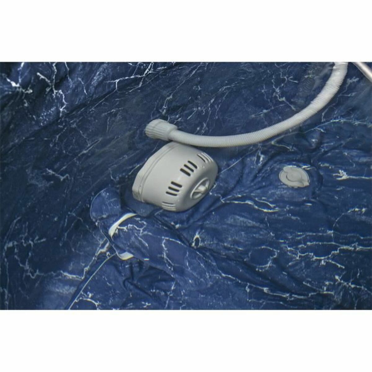 Handhållen Pool Cleaner Bestway Lay-Z-Spa finns hos Aktivcamping