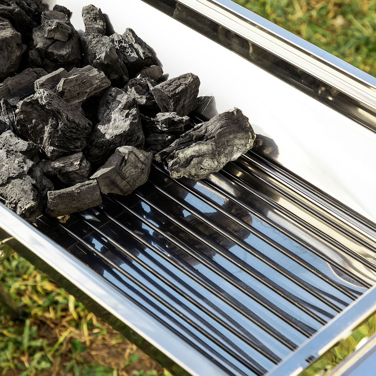 Hopfällbar Kolgrill i Rostfritt Stål ExelQ InnovaGoods finns hos Aktivcamping