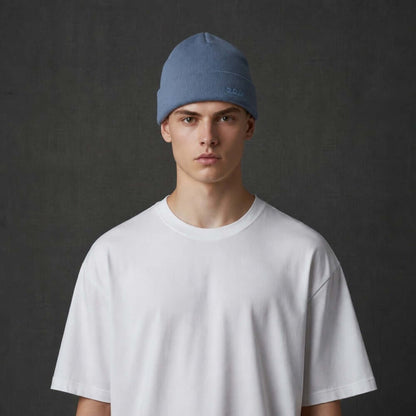 ORTLES Unisex Stickad MÖssa Made in Italy Air Force Blue Knit finns hos Aktivcamping