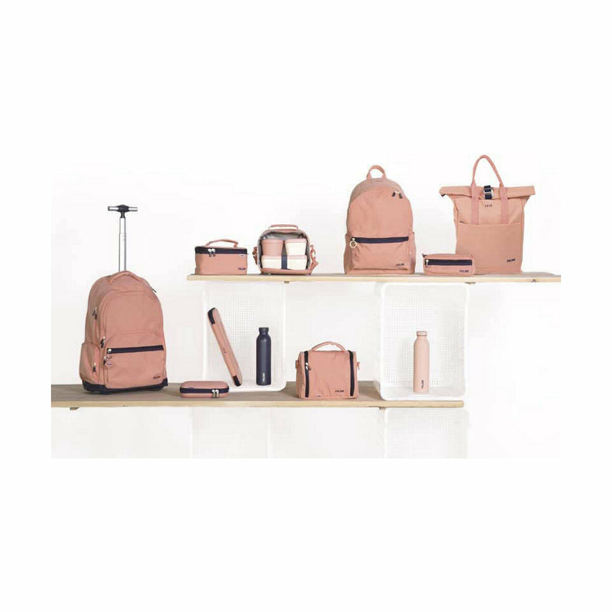 Kylväska Milan 1918 1,5 L (22 x 12,5 x 12 cm) finns hos Aktivcamping