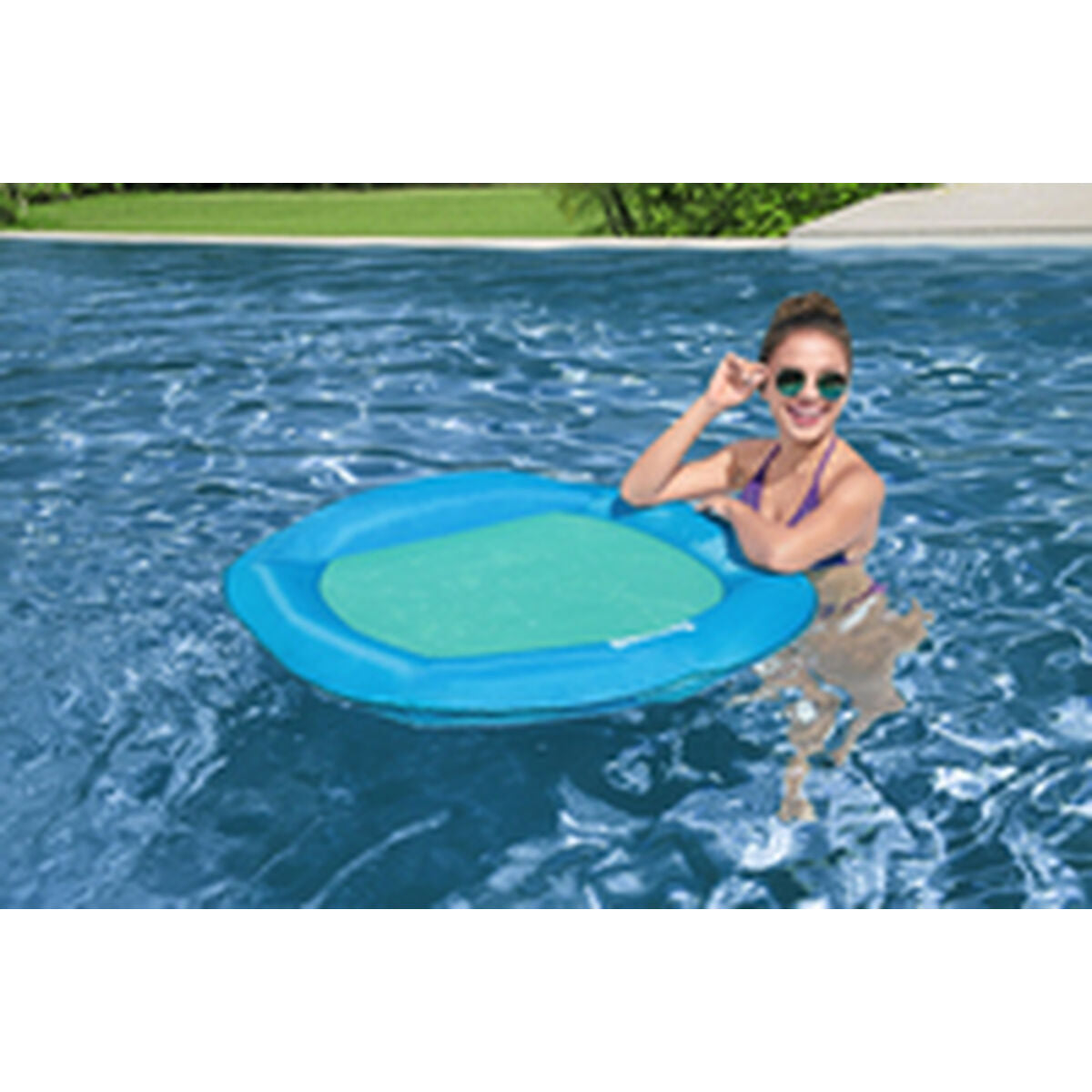 Luftmadrass Bestway 106 x 95 cm finns hos Aktivcamping