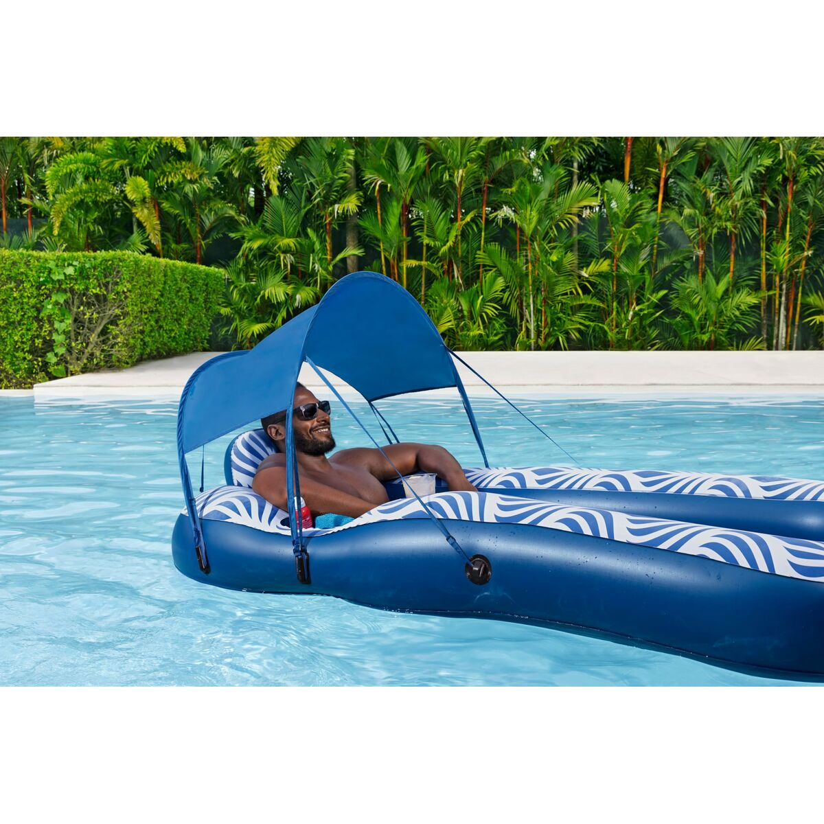 Luftmadrass Bestway 198 x 112 cm finns hos Aktivcamping