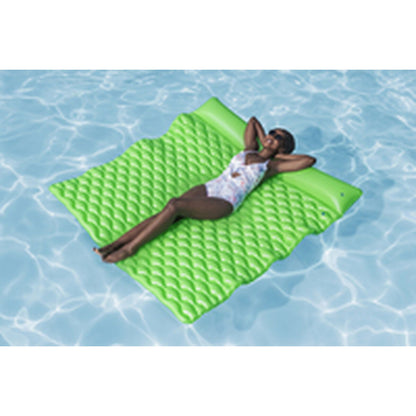 Luftmadrass Bestway 213 x 170 cm Hoprullningsbara finns hos Aktivcamping
