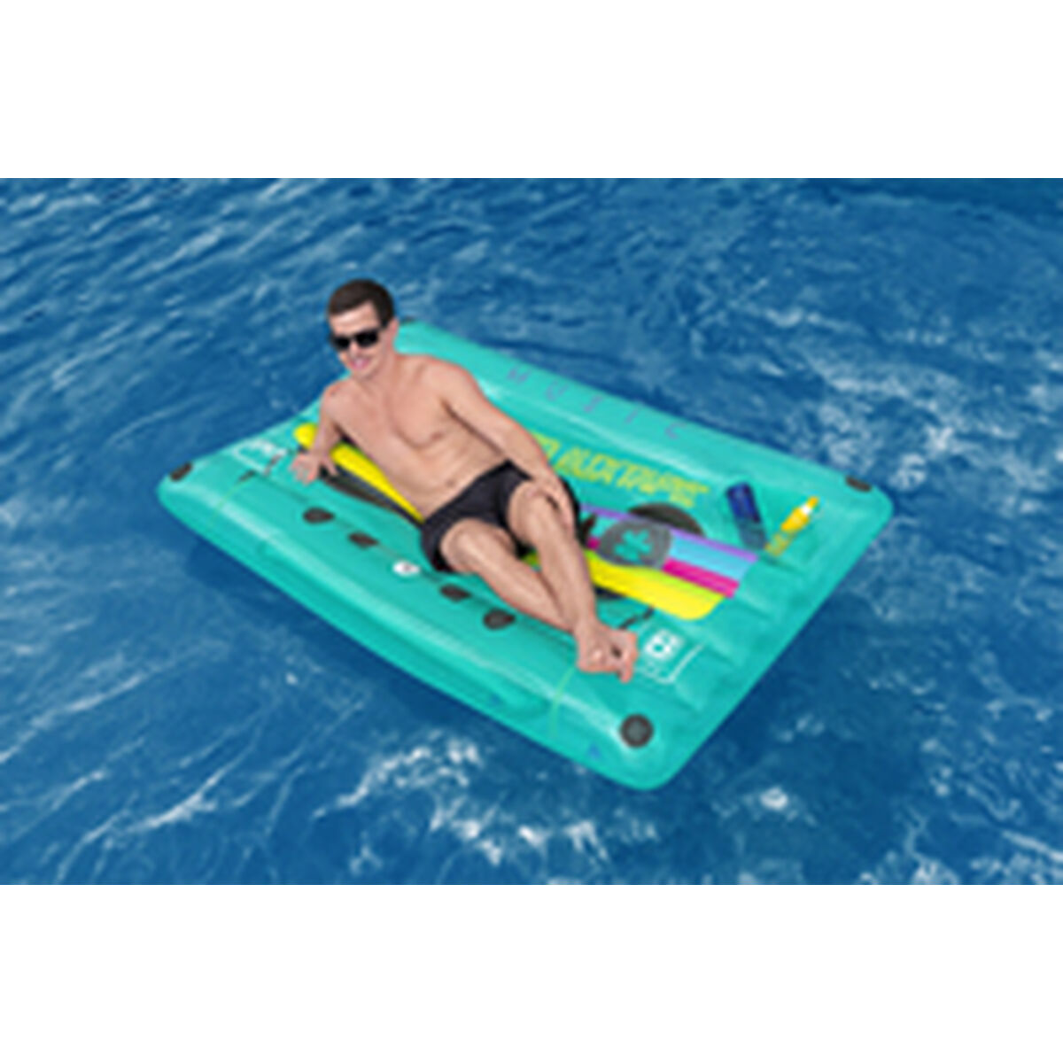 Luftmadrass Bestway Kassett 174 x 117 cm finns hos Aktivcamping