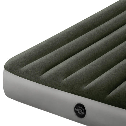 Luftmadrass Intex 137 x 25 x 191 cm finns hos Aktivcamping