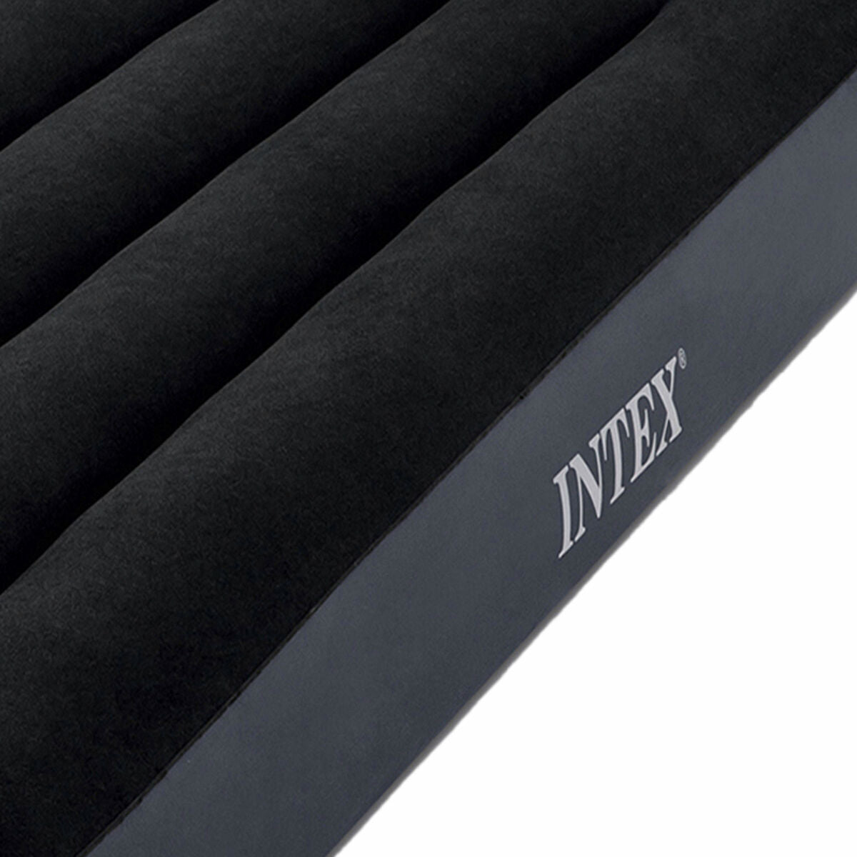 Luftmadrass Intex 152 x 25 x 203 cm finns hos Aktivcamping
