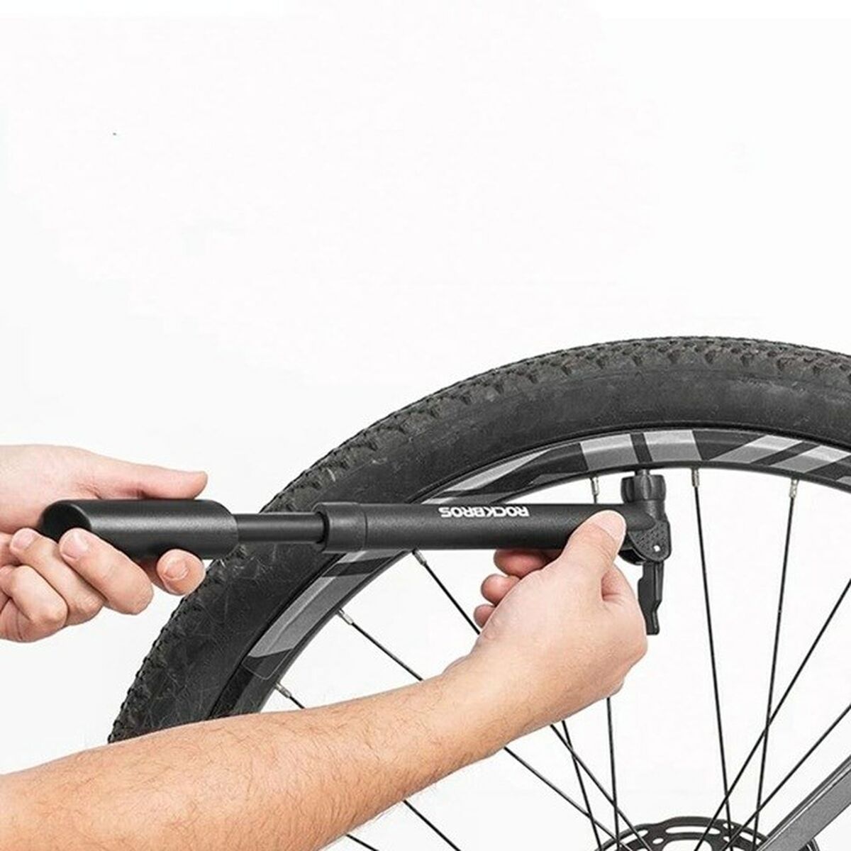 Luftpump Rockbros 42520001001 finns hos Aktivcamping