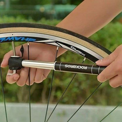 Luftpump Rockbros JG-1040B finns hos Aktivcamping