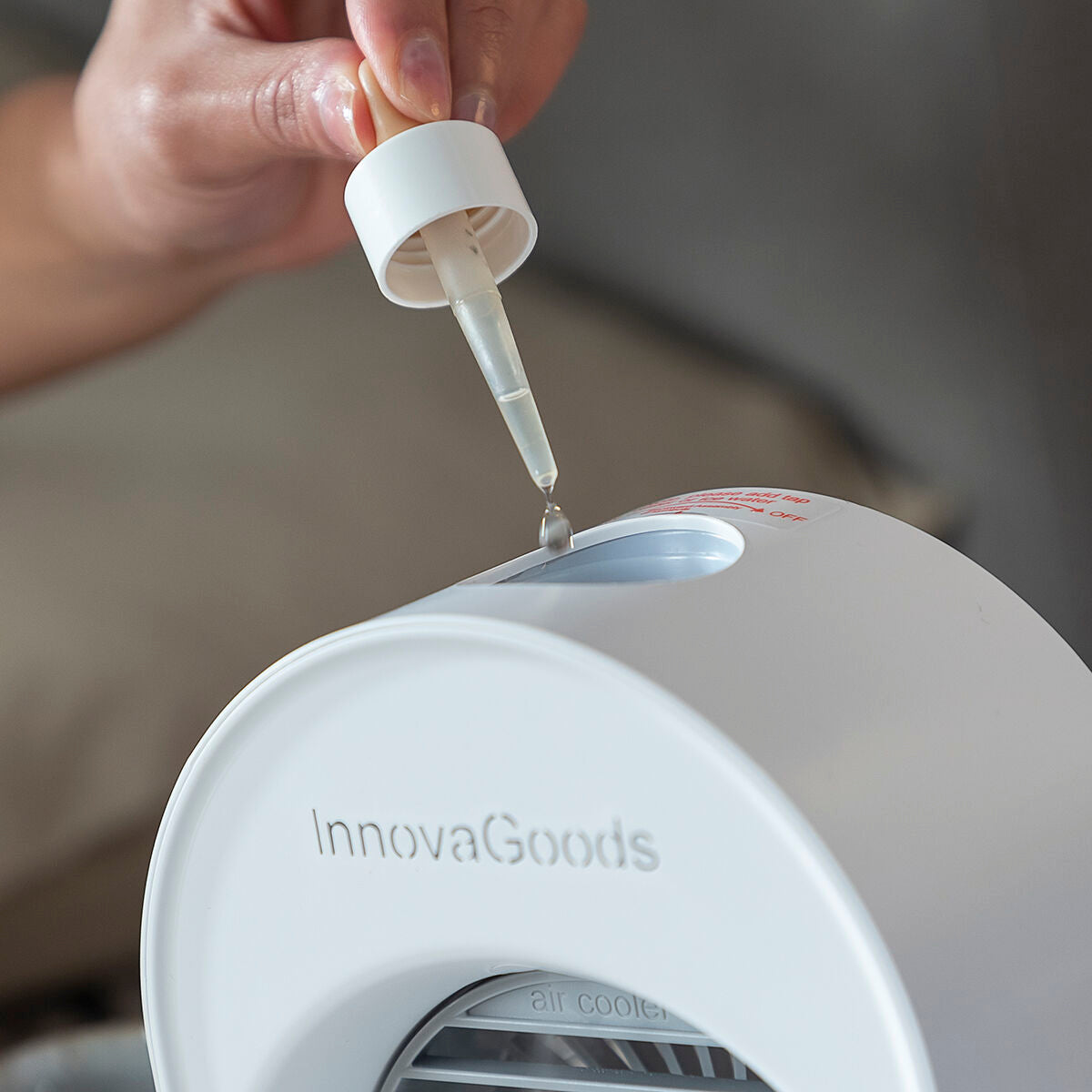Mini Ultraljudsluftkylare-luftfuktare med LED Koolizer InnovaGoods - finns hos Aktivcamping