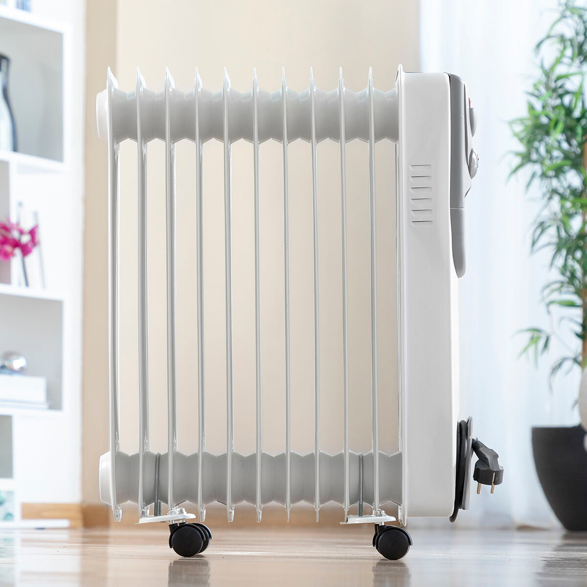Oljeelement Oileven InnovaGoods 2500 W (11 ribbor) finns hos Aktivcamping