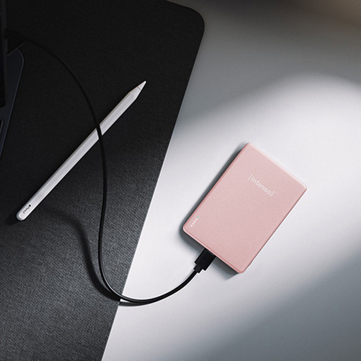 Powerbank INTENSO MW5000 5000 mAh Rosa - finns hos Aktivcamping