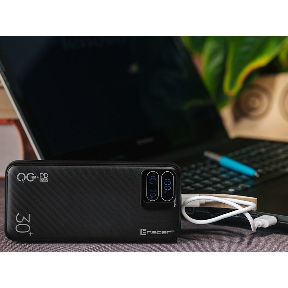 Powerbank Tracer TRABAT47505 - finns hos Aktivcamping