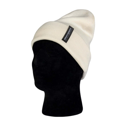 CIMONE Unisex stickad mössa i ullblandning mjölkfärgad Made in Italy finns hos Aktivcamping