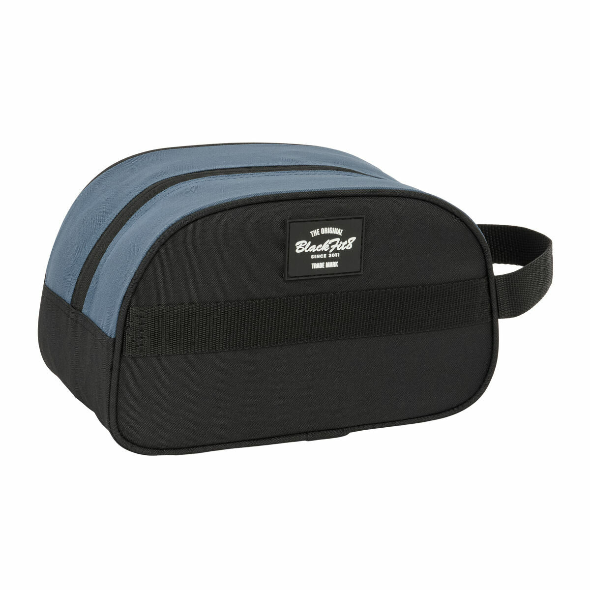 Resenecessär BlackFit8 California 26 x 15 x 12 cm finns hos Aktivcamping