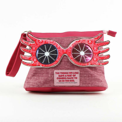 Resenecessär Harry Potter fuchsia finns hos Aktivcamping