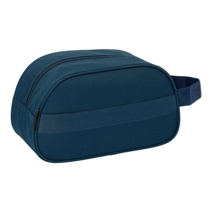 Resenecessär Kelme Epic Marinblå 26 x 15 x 12 cm finns hos Aktivcamping