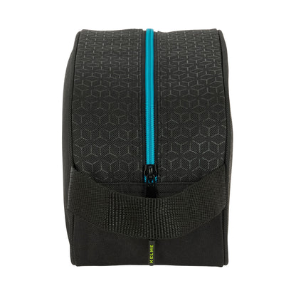 Resenecessär Kelme Iron Svart 26 x 15 x 12 cm - finns hos Aktivcamping