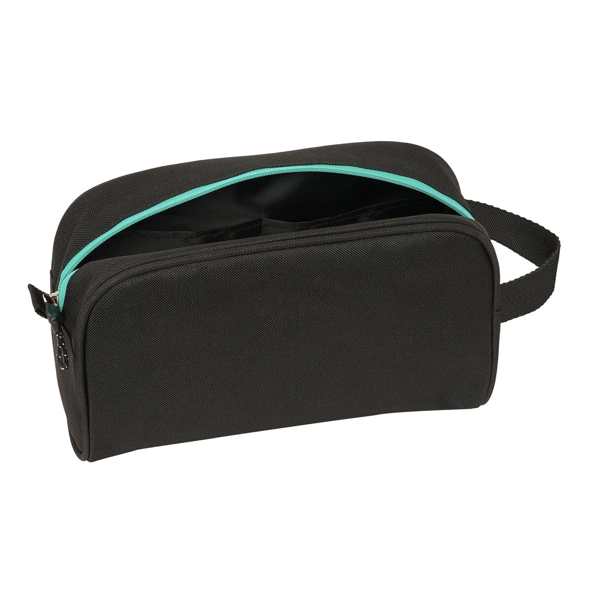 Resenecessär Kings League El barrio Svart 24 x 15 x 10 cm finns hos Aktivcamping