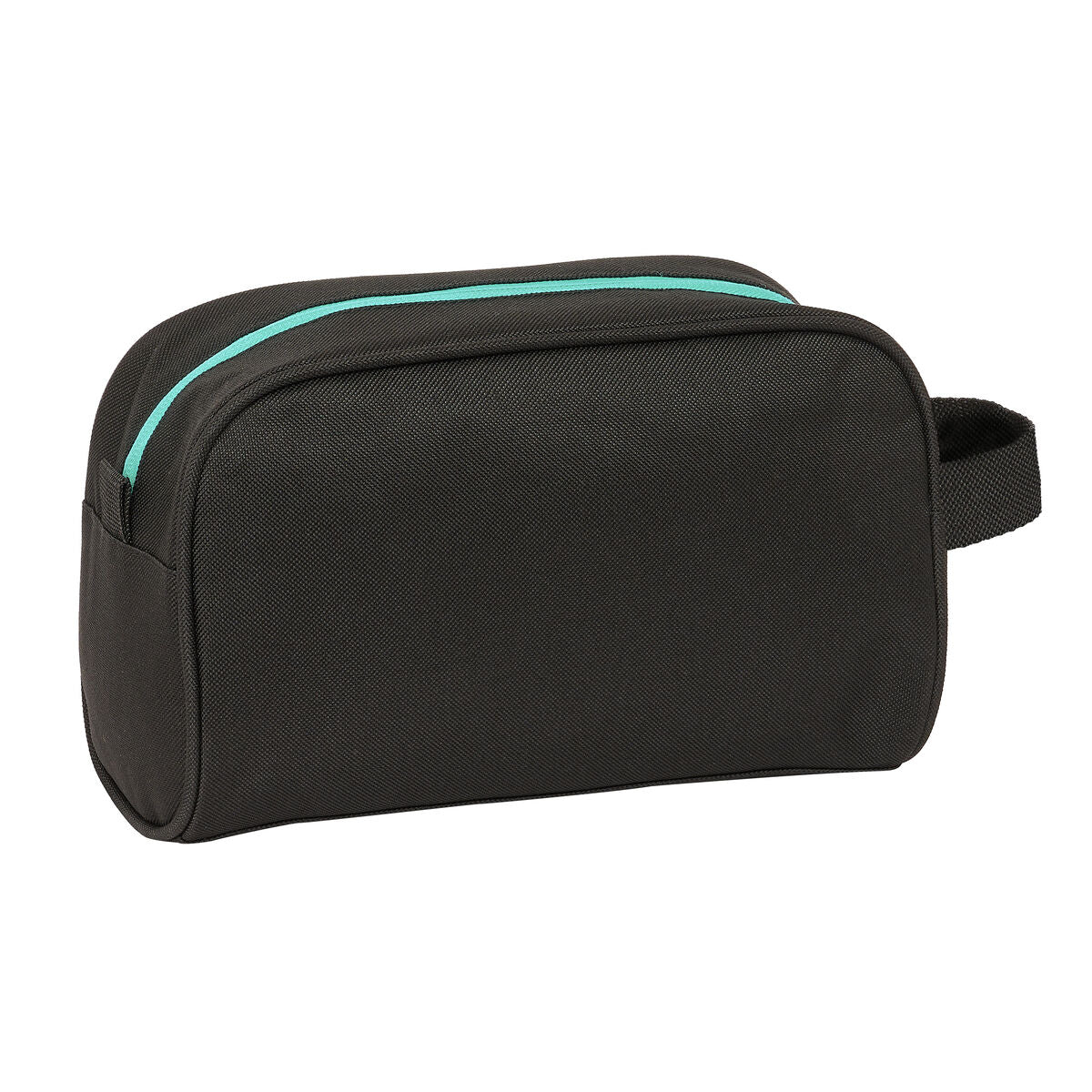 Resenecessär Kings League El barrio Svart 24 x 15 x 10 cm finns hos Aktivcamping