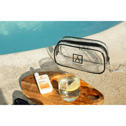 Resenecessär Numada Transparent PVC 23 x 11,5 x 6,5 cm finns hos Aktivcamping