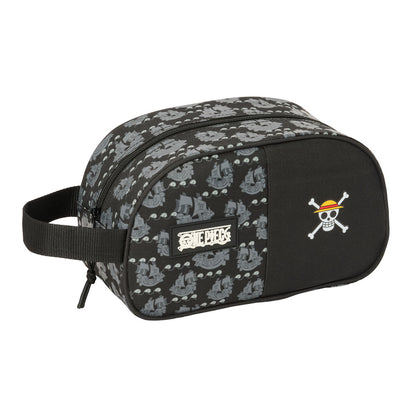 Resenecessär One Piece Pirates Svart 26 x 15 x 12 cm - finns hos Aktivcamping