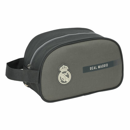 Resenecessär Real Madrid C.F. Grå Sportig 26 x 15 x 12 cm finns hos Aktivcamping