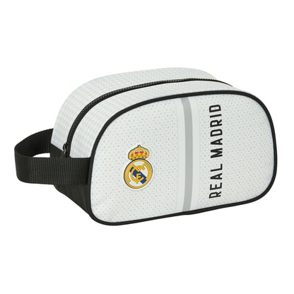 Resenecessär Real Madrid C.F. Vit Grå Sportig 26 x 15 x 12 cm finns hos Aktivcamping