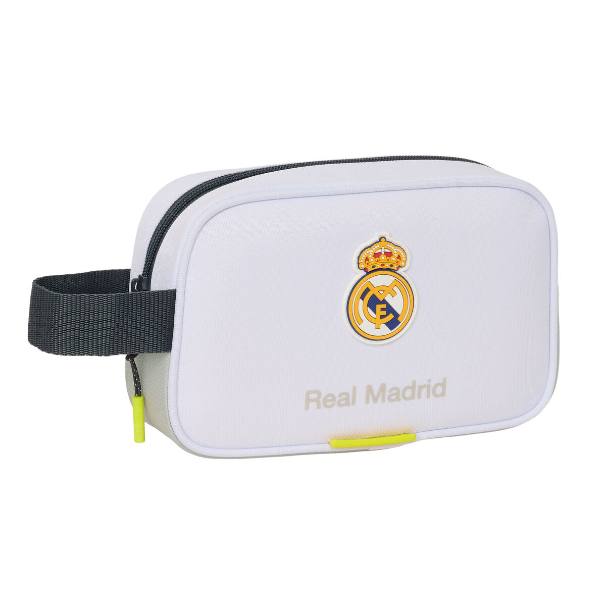 Resenecessär Real Madrid C.F. Vit Sportig 22 x 13.5 x 8 cm finns hos Aktivcamping