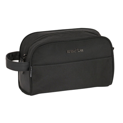 Resenecessär Safta Black Svart 24 x 15 x 10 cm - finns hos Aktivcamping