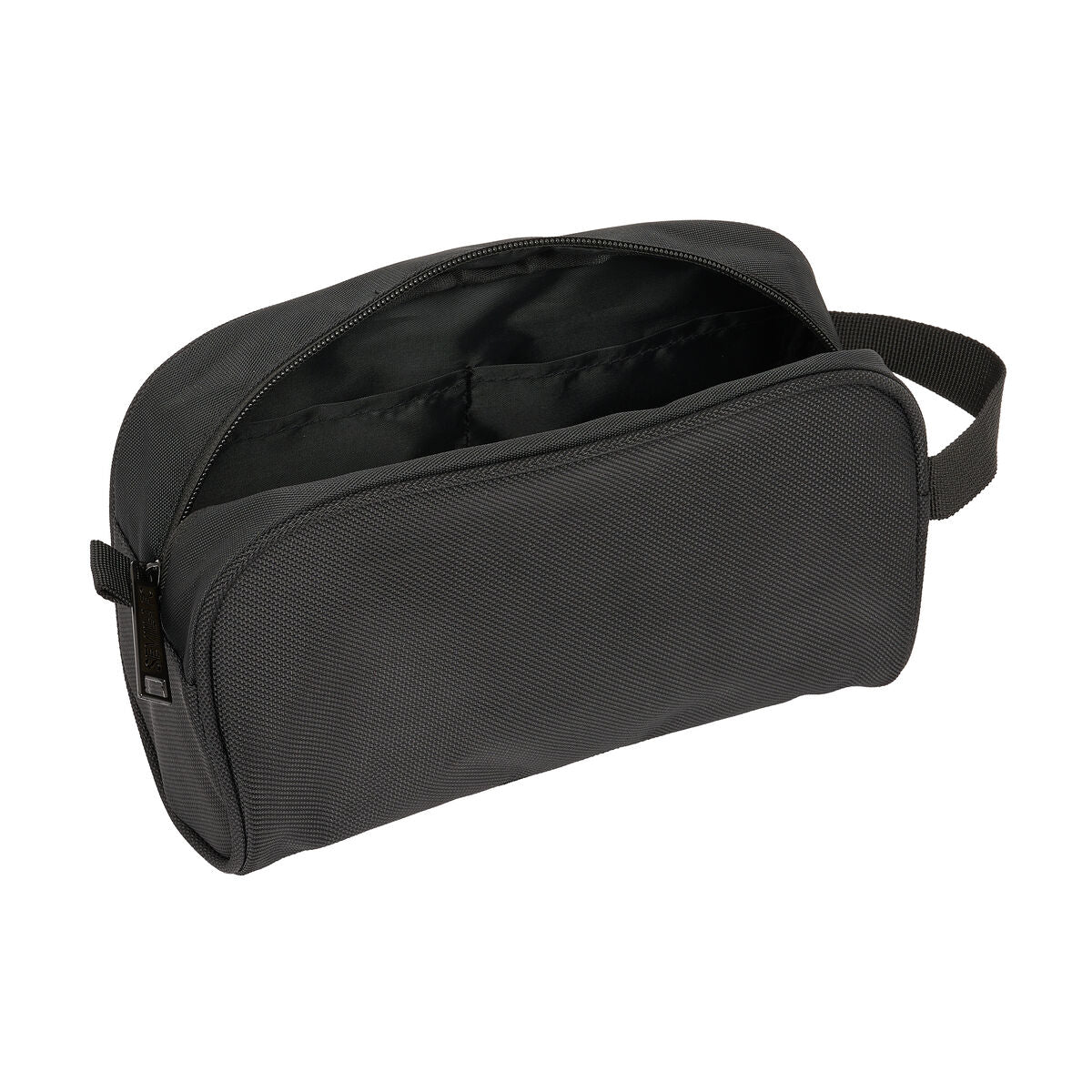 Resenecessär Sevilla Fútbol Club Business Svart 24 x 15 x 10 cm finns hos Aktivcamping