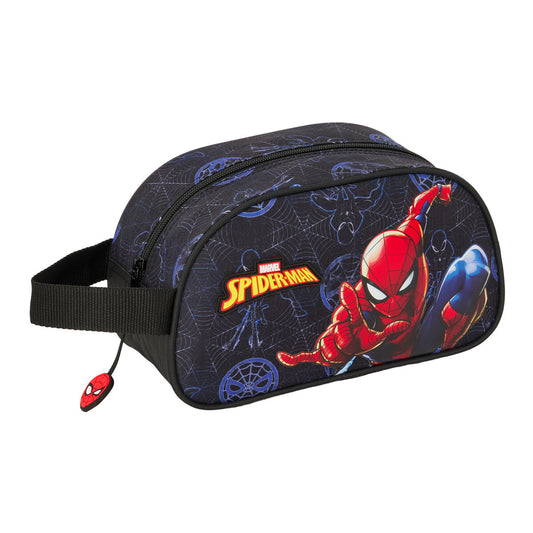 Resenecessär Spider-Man Attack 26 x 15 x 12 cm finns hos Aktivcamping