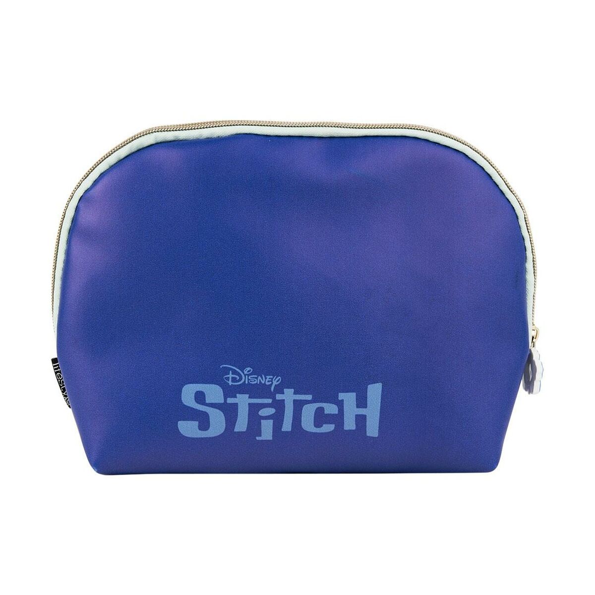 Resenecessär Stitch finns hos Aktivcamping