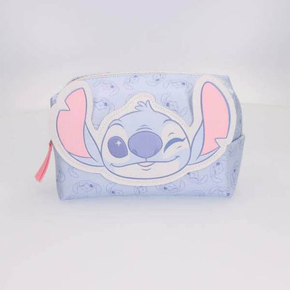 Resenecessär Stitch Blå - finns hos Aktivcamping
